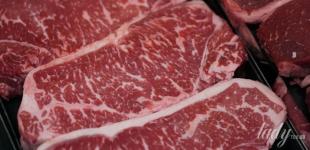 Як швидко та просто розморозити м’ясо без шкоди для смаку