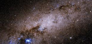 В 6,5 миллиона световых лет от Земли - Hubble показал карликовую спиральную галактику