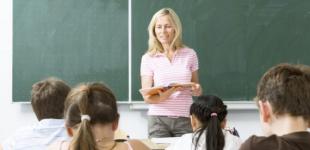 В МОН рассказали, как будут расти зарплаты учителей в 2021 году