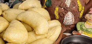 Вареники з сиром і вишнею — рецепт солодкої української класики в сучасному виконанні
