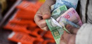 Почти всех пенсионеров переведут в банки