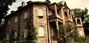 Бесценные сокровища вина и спиртных напитков обнаружены во дворце Татои в Греции