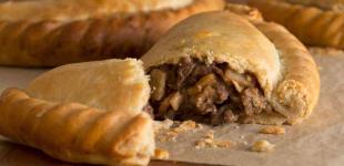 Корниш-пасти - шахтерский обед, что стал национальным достоянием