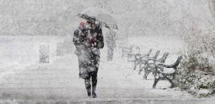 Сильні морози і крижані дощі зі снігом: в Україну увірветься справжня зима