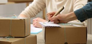 Президент подписал новые правила для международных посылок