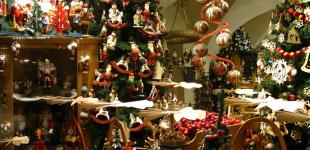 Как создают елочные игрушки на древнейшей фабрике Чехии