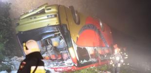 Автобус с украинскими детьми упал со склона в Польше: есть погибшие 