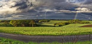 Синоптики попереджають про різке погіршення погоди: де та коли будуть грози