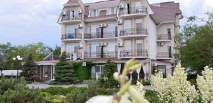 У Бердянську в готелі, де жило керівництво армії РФ, пролунали вибухи: ліквідували окупаційного генерала