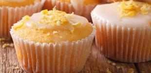 Неймовірно ніжний десерт: рецепт глазурованих лимонних кексів