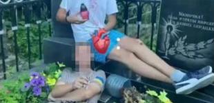 У Вінниці підлітки влаштували на кладовищі 