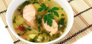 Юшка із сьомги: легка й вишукана страва до літнього меню