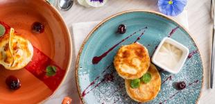 Що можна використовувати замість яєць під час приготування сирників: три найкращих варіанти