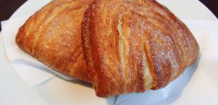 Язички з листкового тіста з цукром та корицею: дуже простий рецепт