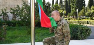Президент Азербайджану підняв свій прапор у головному місті Карабаху