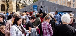 Ставлення поляків до українських біженців погіршується: які причини називають