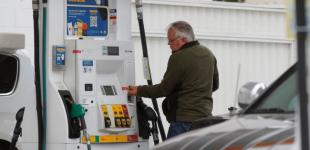 Чи буде бензин коштувати 60 гривень за літр та від чого це залежить: прогноз на осінь