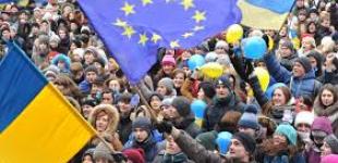 Влада буде поступово стирати Майдан з свідомості населення - Карасьов