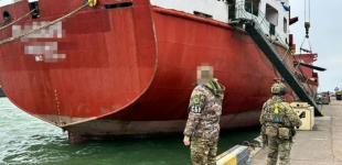 “Флот хробаків худне”: “Мадяр” показав повний перелік всіх 35 розбитих танкерів і суден Кремля 