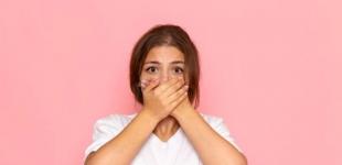 Що допоможе забути про запах поту на цілий день: перевірений часом лайфхак