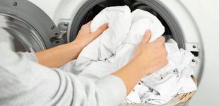 Ліжко пахнутиме свіжістю не лише одну ніч: як правильно прати подушки, ковдри й наматрацник