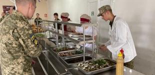 Міноборони масштабує реформу системи харчування в ЗСУ: коли та як