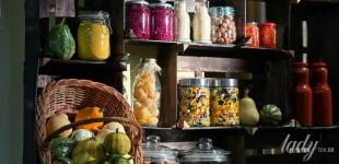 Продукти, які варто мати вдома на випадок тривалих відключень