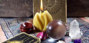 Гороскоп на 15 жовтня за картами Таро: Стрільцям - зміни, Тельцям - зустріч з рідними