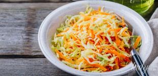 Салат із маринованої капусти: рецепт зимової консервації
