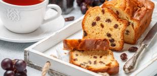 Кекс із родзинками: класичний рецепт