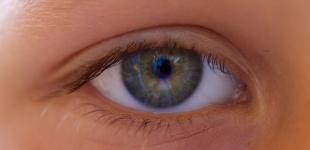 Когда нужно посещать детского офтальмолога: правила и особенности выбора клиники