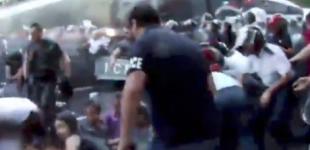 Полиция водометами разогнала митинг в центре Еревана