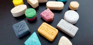 MDMA та псилоцибін. В Австралії депресію та ПТСР лікуватимуть психоделіками