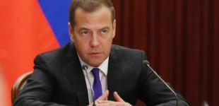Под санкции попадут украинские товары и сотни украинцев - Медведев