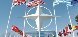 В НАТО отрицают прекращение сотрудничества с РФ