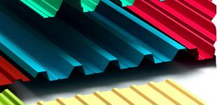 Металлочерепица или профнастил — что выбрать?