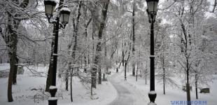 На вихідних по всій Україні прогнозують похолодання, у західних областях до -25°