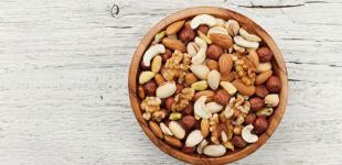 Горіхи проти депресії: як вони можуть вплинути на ваш настрій