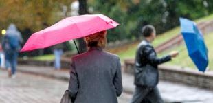 Мокрий сніг та ожеледиця: якою буде погода в Україні 23 листопада