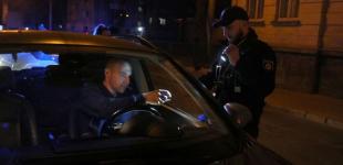 ТРЦ, заправки, аптеки зможуть працювати цілодобово: нові правила комендантської години