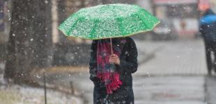У неділю та понеділок в Україні падатиме мокрий сніг