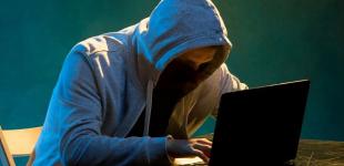 Міжнародна мережа хакерів оголосила війну владі РФ через Україну