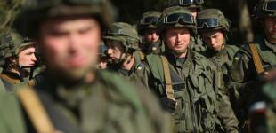 Українські військові розгромили ворожу колону техніки і вертоліт КА-52