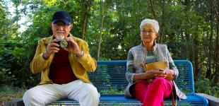 Почему женщины живут дольше мужчин