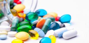 С января в Украине начнут действовать ограничения на максимальную цену лекарств 