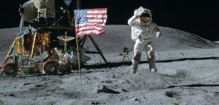 SpaceX ищет инженеров, которые построят плавучие космодромы для миссий на Луну