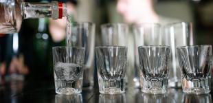 П'ємо горілку без похмілля: 6 дієвих порад