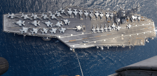 Винищувачі F/A-18 з авіаносця США тренувались над Чорним морем