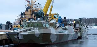 Защитники Мариуполя уничтожили катер проекта «Раптор» российских нацистов