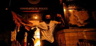 «Сподіваюсь, українське суспільство до цього не доведуть». Як американці реагують на свавілля поліції